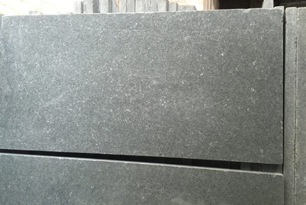 Những mẫu đá tự nhiên lát sân vườn đẹp 2021 6 da tu nhien lat san 7